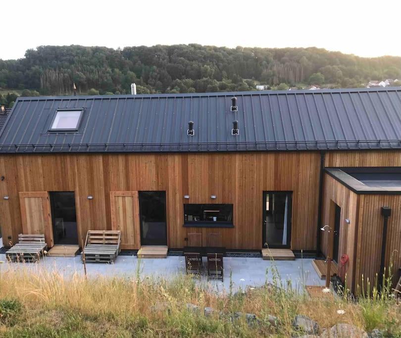 Eifelhausaufzeit-Vulkaneifel-Architekten-Chalet Mit Sauna Im Vulkankrater Immerath ภายนอก รูปภาพ