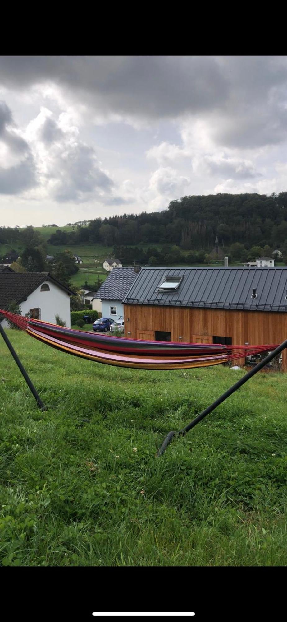 Eifelhausaufzeit-Vulkaneifel-Architekten-Chalet Mit Sauna Im Vulkankrater Immerath ภายนอก รูปภาพ