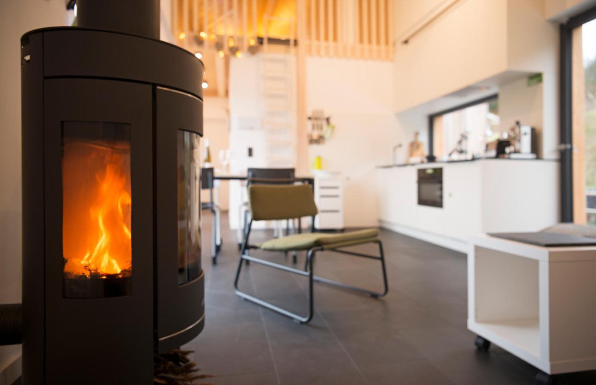 Eifelhausaufzeit-Vulkaneifel-Architekten-Chalet Mit Sauna Im Vulkankrater Immerath ภายนอก รูปภาพ